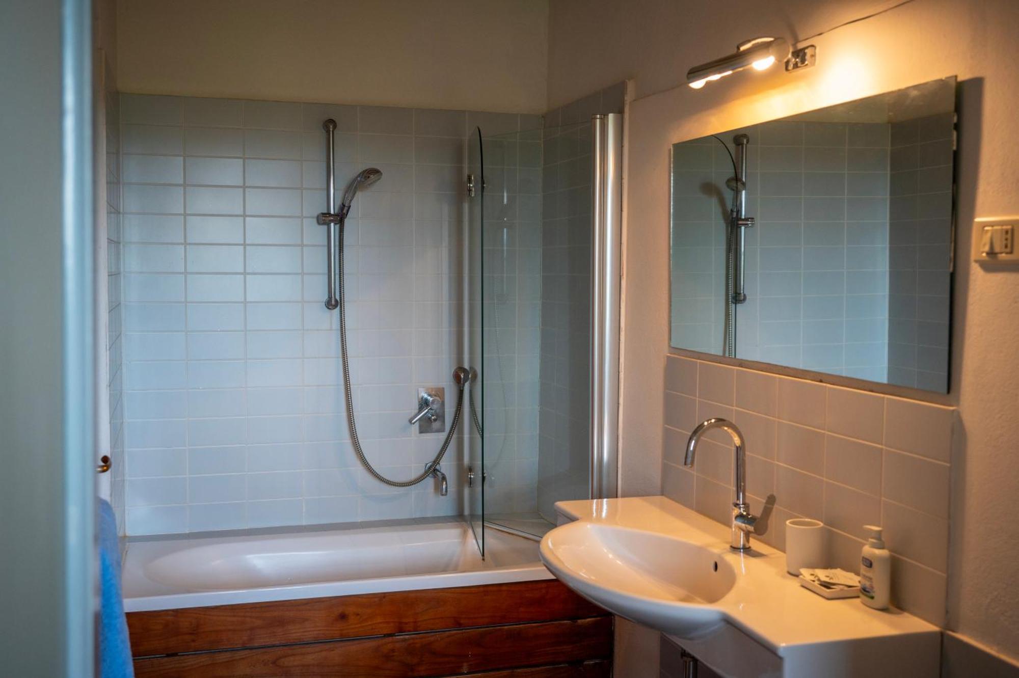 Il Poggio B&B Ginestra Fiorentina Ngoại thất bức ảnh